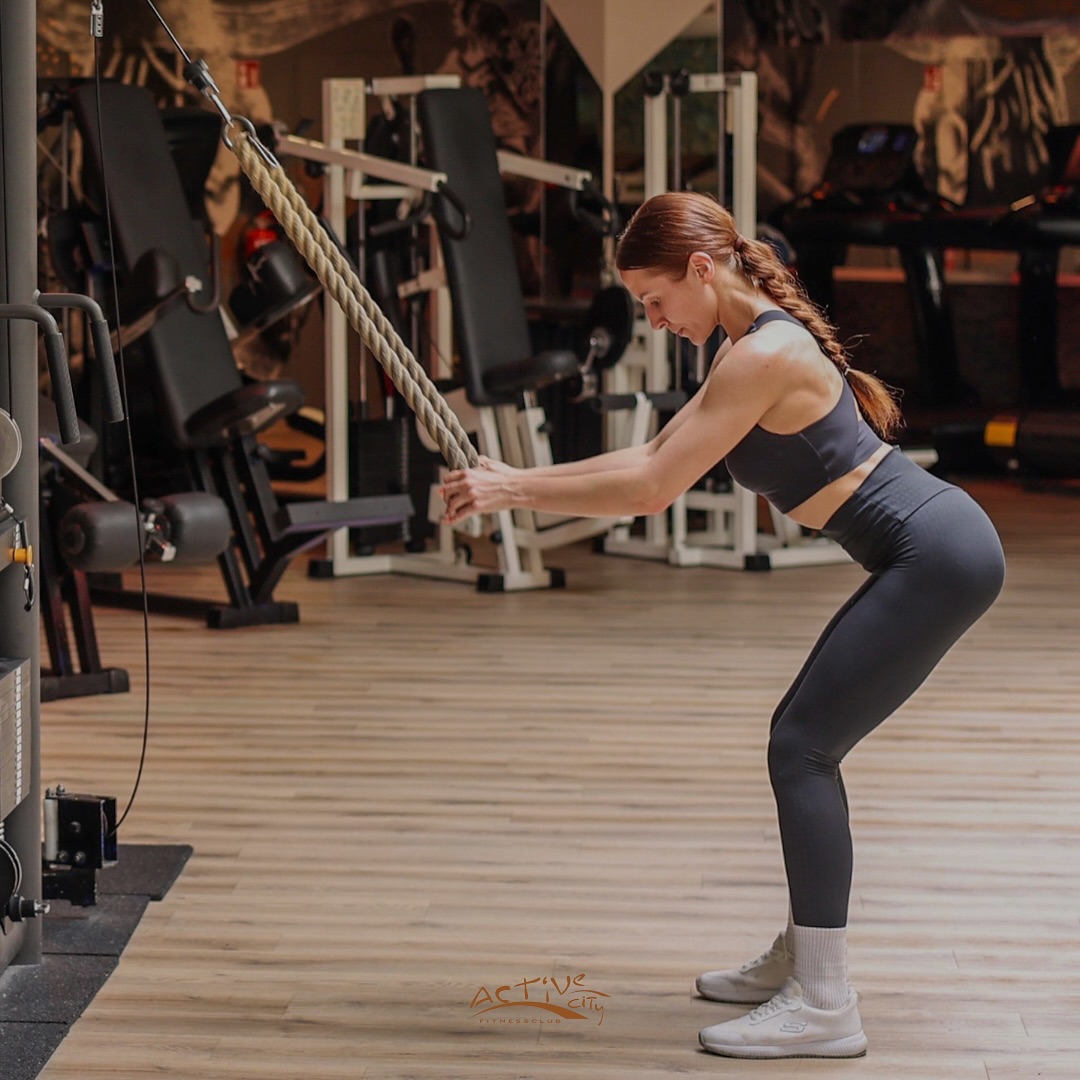 Kraft, Fokus und Ausdauer – alles beginnt im Training! 🏋️
#NoExcuses #TrainHard #StrongerEveryDay #fitnessstudio #kremsanderdonau