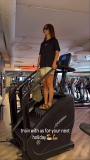 Der Urlaub beginnt nicht am Flughafen…sondern hier😁💪🏽✈️#activecity #fitnessstudio #holiday #gym #noexcuses